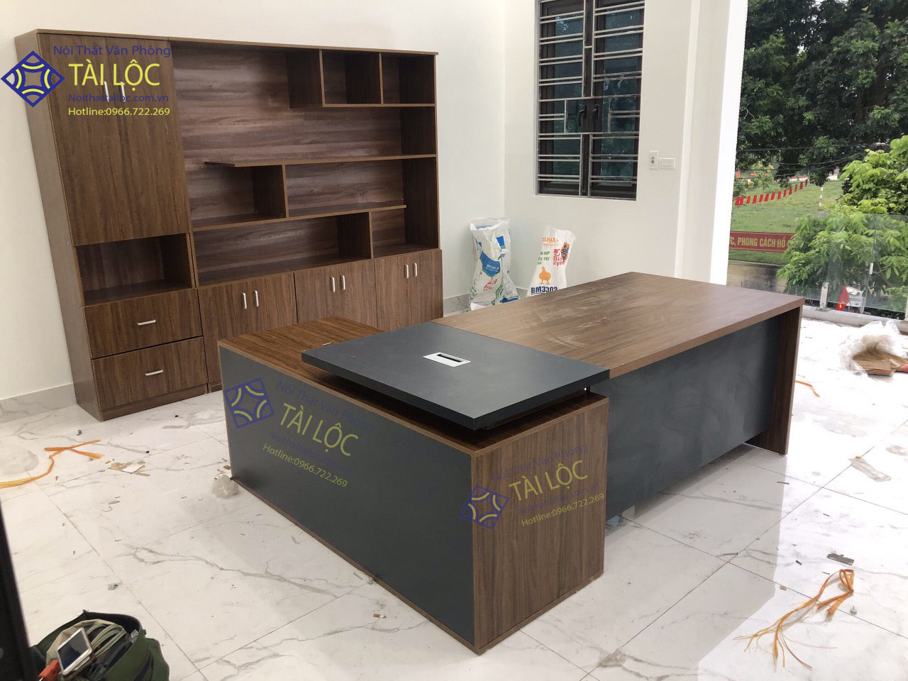 Bàn Giám Đốc Kèm Tủ Phụ - BGĐTL28 Bàn Giám Đốc Kèm Tủ Phụ - BGĐTL28
